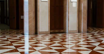 Πλακάκια δαπέδου εσωτερικού χώρου