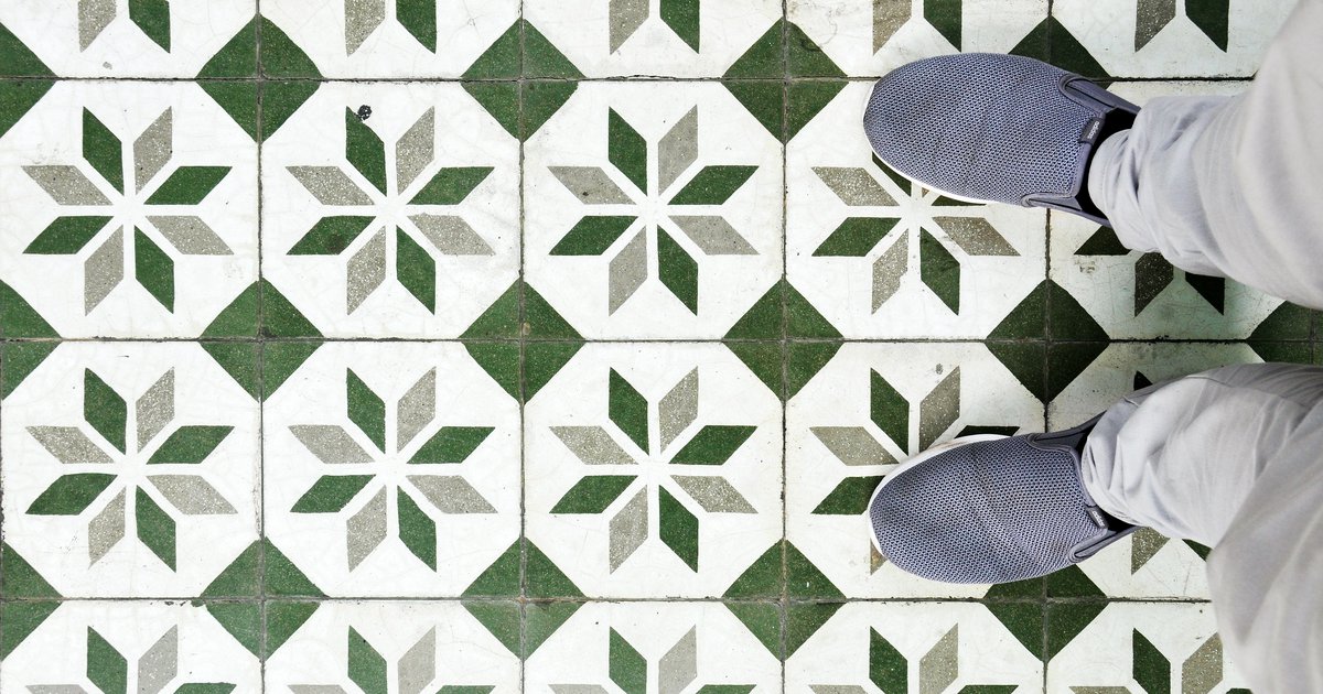 Πλακάκια δαπέδου: Τιμές και σύγκριση